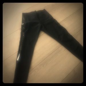 Ultracor xxs black cut off leggings
